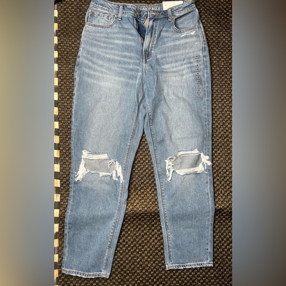 American Eagle mom jeans